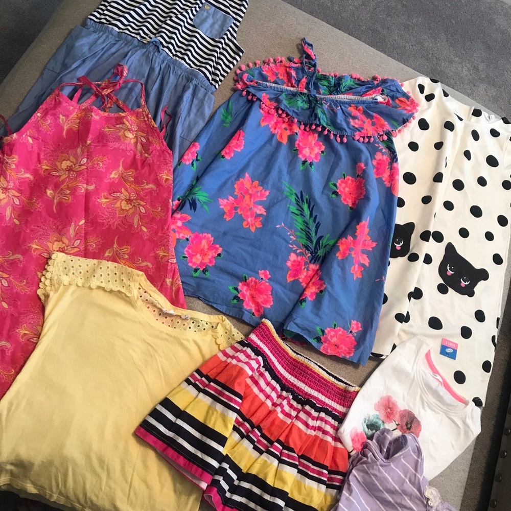 Girl 6-7 bundle dresses Tommy Bahama, H&M, Gap.
